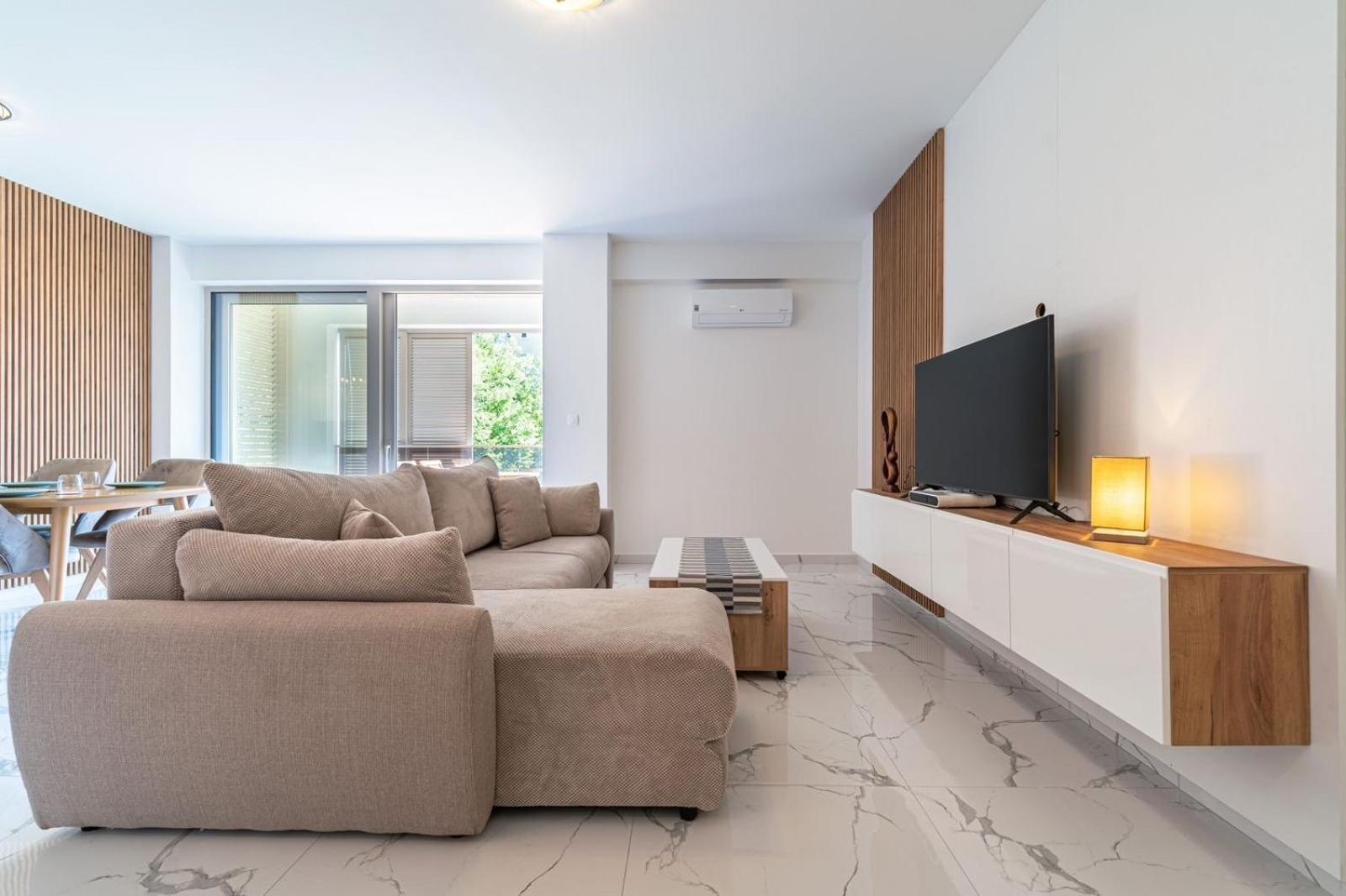 Aura Tower Apartments By Gaby Rafailovici Luaran gambar