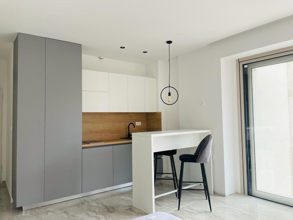 Aura Tower Apartments By Gaby Rafailovici Luaran gambar