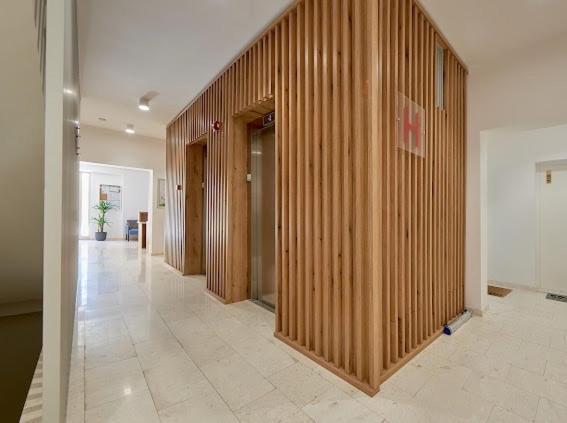 Aura Tower Apartments By Gaby Rafailovici Luaran gambar